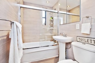 Building Photo - 488 Ocean Pkwy