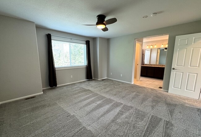 Building Photo - 2390 Broadleaf Loop