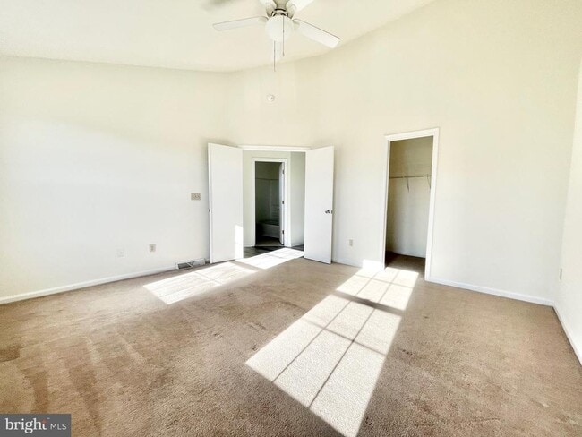 Building Photo - 245 Charring Cross Dr