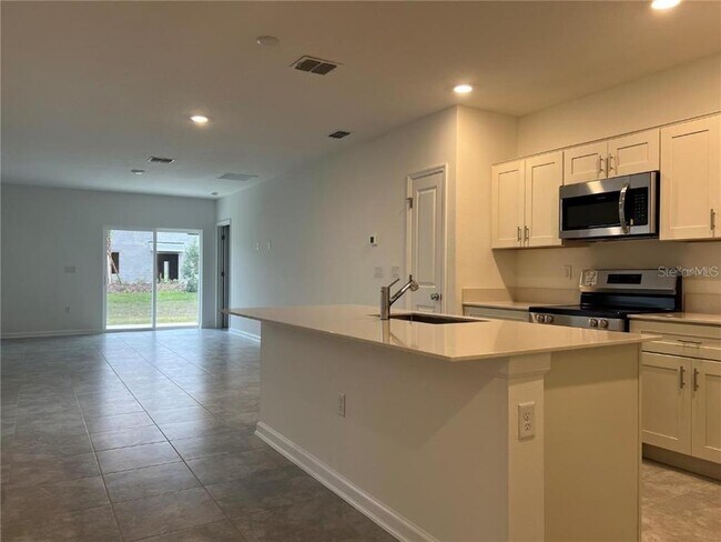 Building Photo - 5822 Le Marin Wy