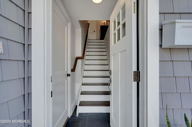Building Photo - 229 1st Ave