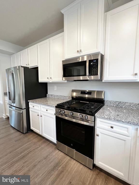 Building Photo - 1704 Belle Fourche Dr