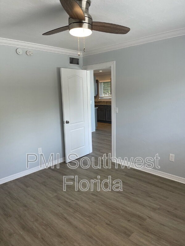 Building Photo - 6367 Gateway Ave