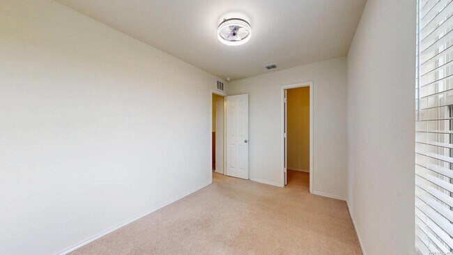 Building Photo - 344 Autumn Rouge