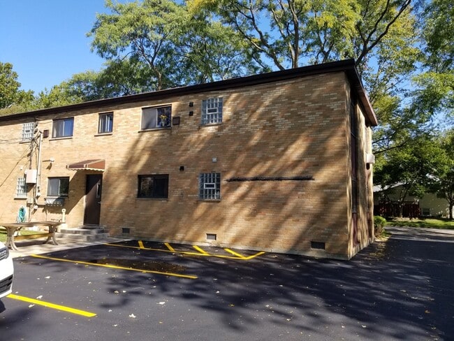 Building Photo - 765 Waikiki Dr