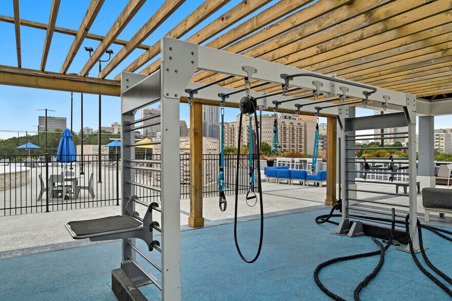 Building Photo - 590 James Maxwell Rd