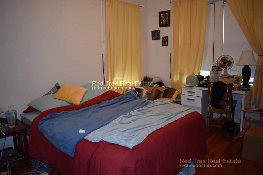 Building Photo - 33 Egremont Rd