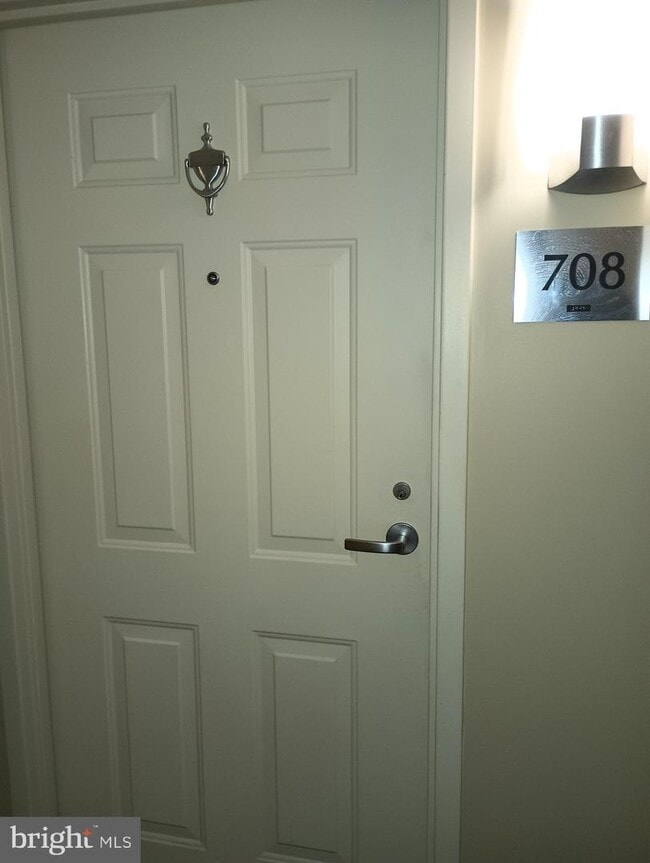 Building Photo - 11800 Sunset Hills Rd