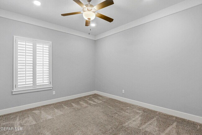 Building Photo - 13580 Lawkland St