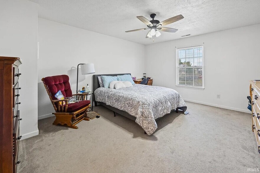 Master Bed - 2811 Wyndham Way