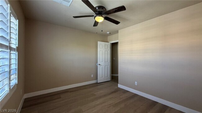 Building Photo - 6451 Parrot Ridge Ct