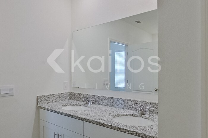 Building Photo - 32208 Edson Ave