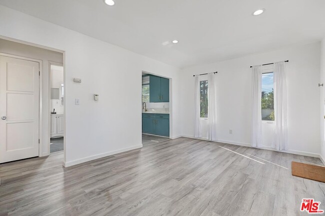 Building Photo - 3706 Brunswick Ave