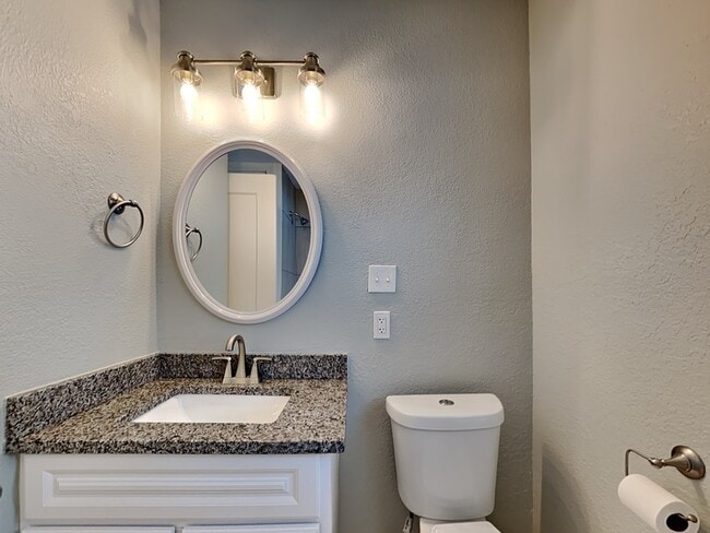 Building Photo - 1921 NW 38th St