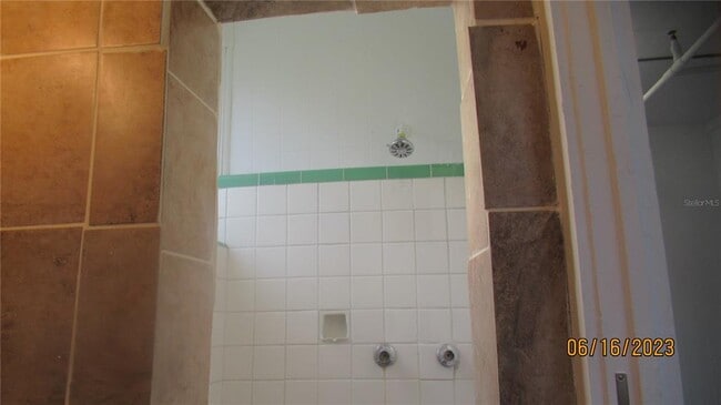 Building Photo - 730 4th Ave N