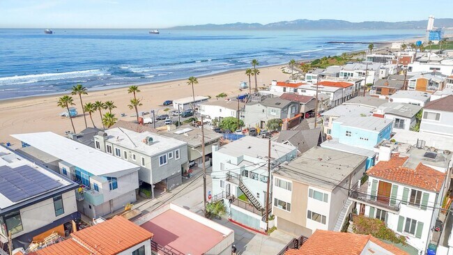 Building Photo - Moonstone