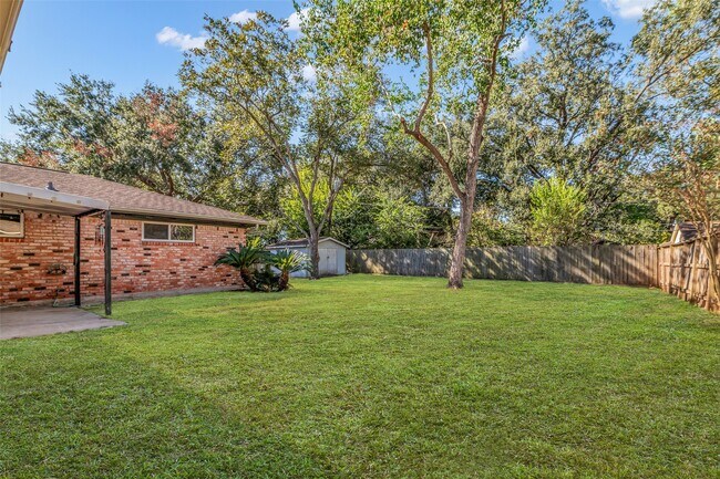 Building Photo - 1714 Pamela Ln