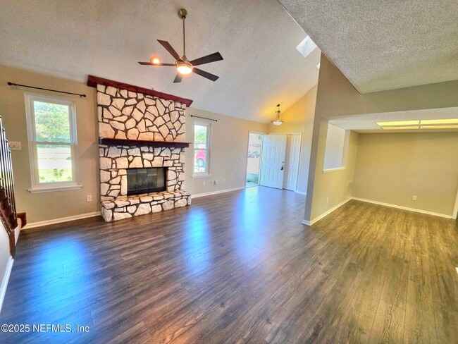 Building Photo - 4316 Pilgrim Way