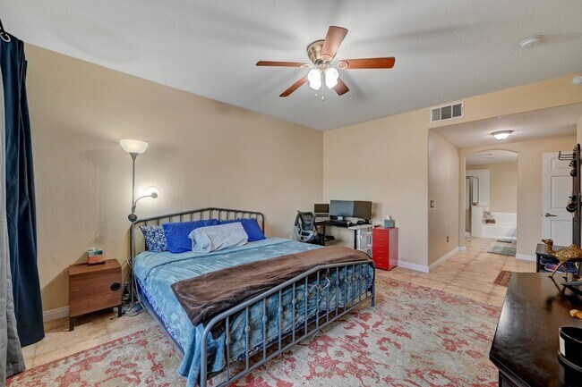 Building Photo - AWESOME SUMMERLIN CONDO IN GATED CORONADO ...
