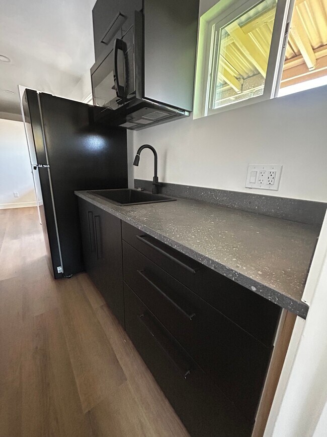 Building Photo - 3322-24 Clairemont Mesa Blvd