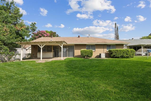 Building Photo - 918 Sleepy Hollow Dr