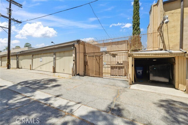 Building Photo - 17000 Burbank Blvd