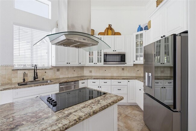 Building Photo - 20401 SW 48th Pl