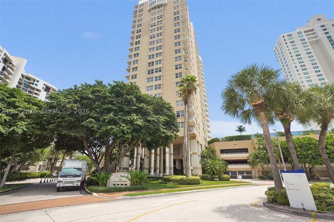 Building Photo - 770 Claughton Island Dr