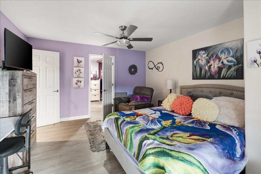 Building Photo - 2402 Desert Willow Dr