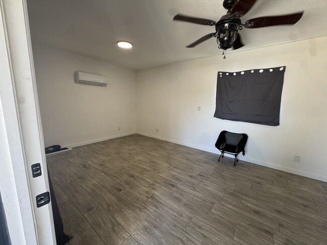 Building Photo - 3305 San Dimas St