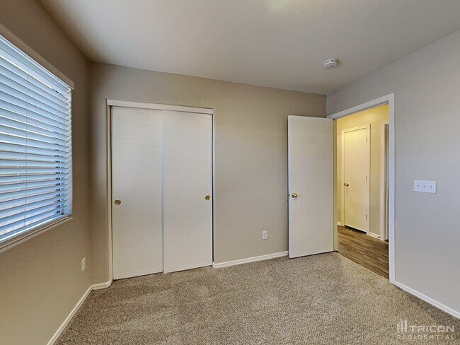 Building Photo - 30610 N Coral Bean Dr