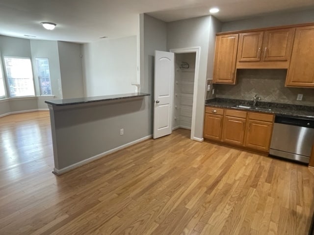 Building Photo - Spacious 3-bedroom, 2.5-bath home