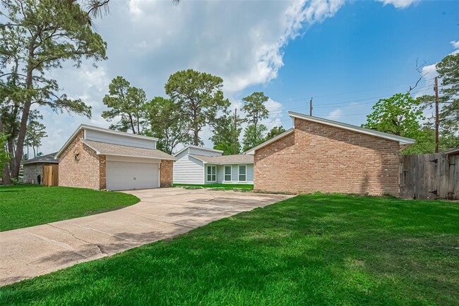 Building Photo - 12502 Advance Dr