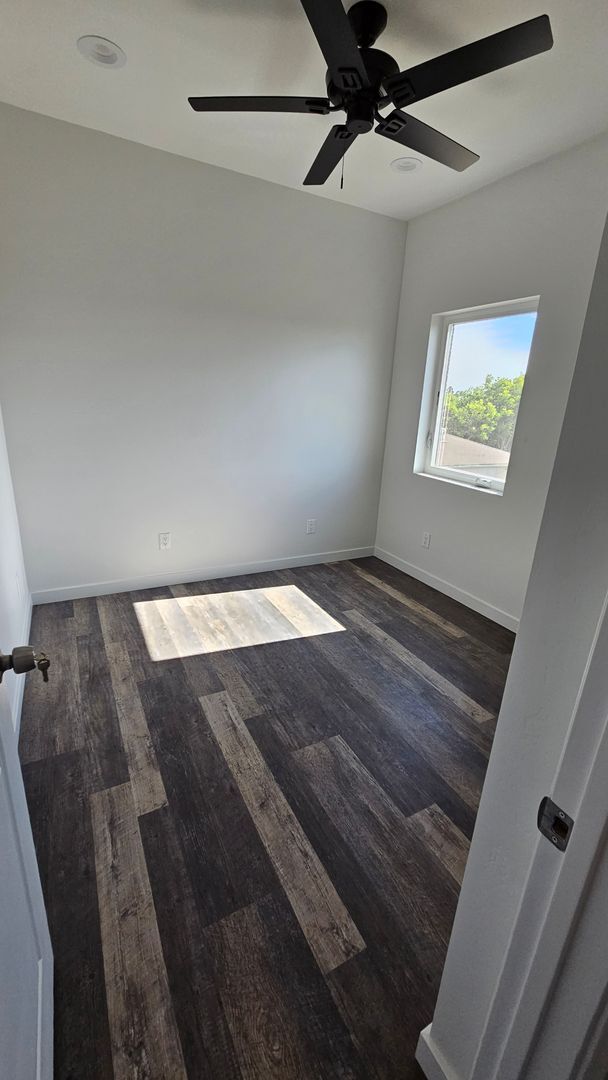 Building Photo - AVAILABLE FOR MOVE IN NOW!! Gorgeous brand...