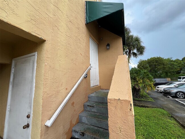 Building Photo - 2431 NW 56th Ave