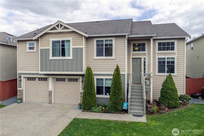 Primary Photo - Spacious Eagle Heights Rental w/ Playgroun...