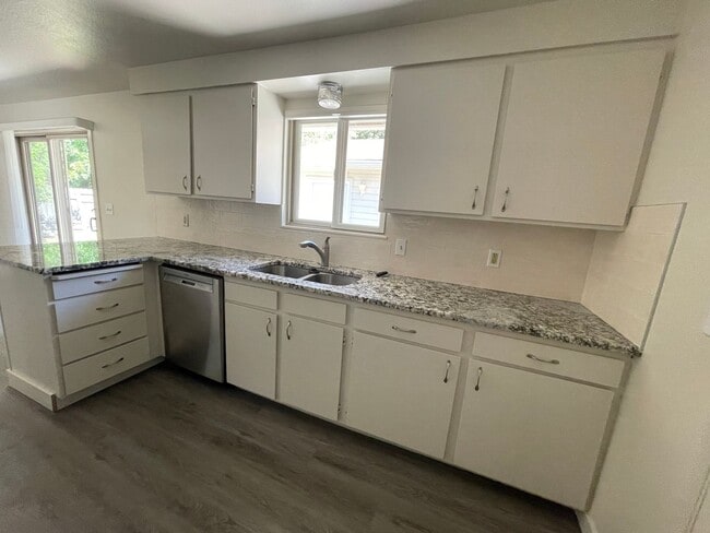 Building Photo - Perfect 3bd/2ba home in heart of Eagle, ID...
