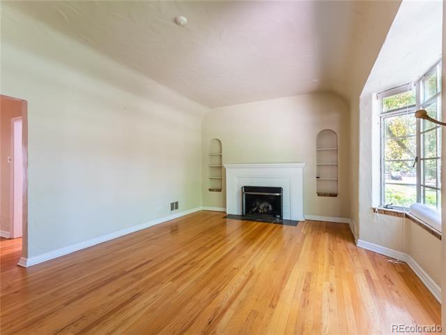 Building Photo - 888 S Josephine St