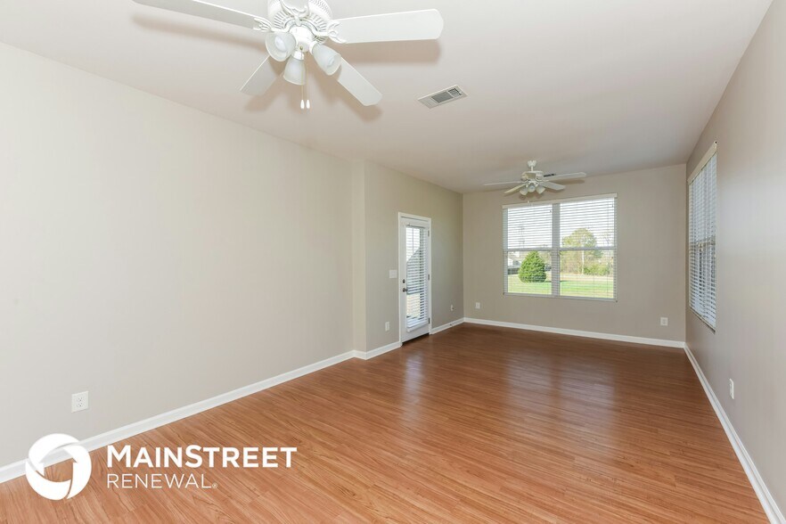 Building Photo - 2015 Lincoln Rd