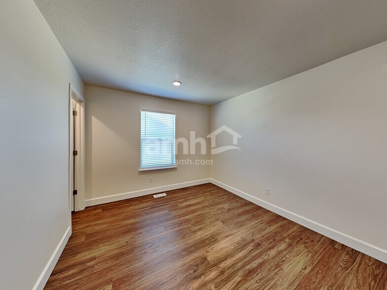 Building Photo - 1223 White St