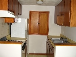 Building Photo - 403 Ellen Ave