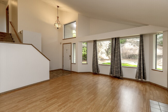 Building Photo - 3223 S 372nd St