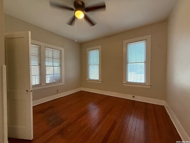 Building Photo - 1207 McCullough Ave