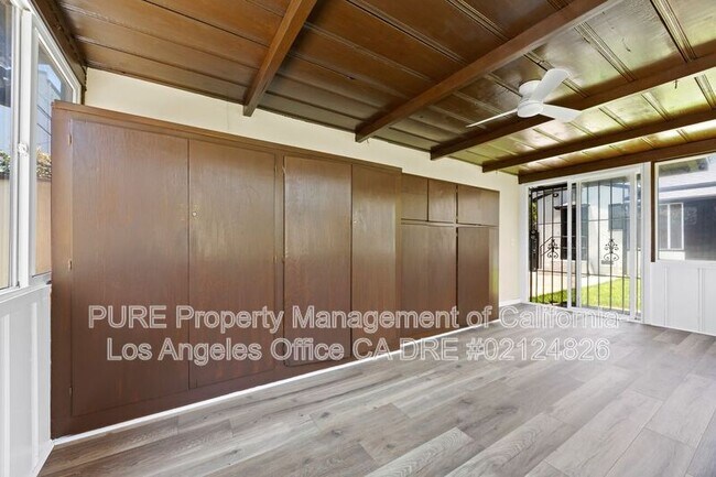 Building Photo - 1534 S Hayworth Ave