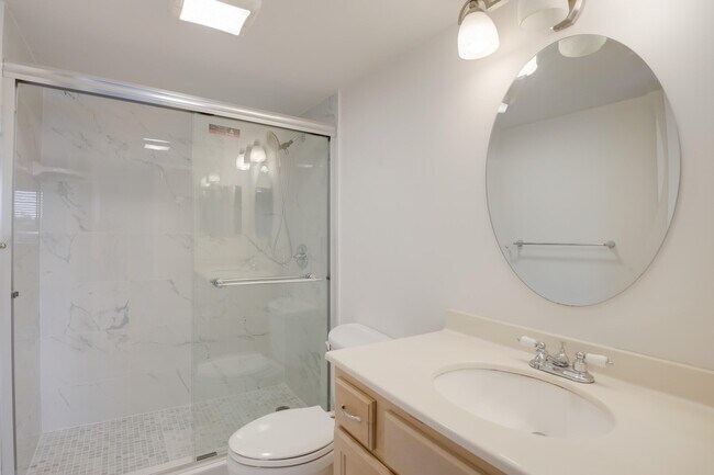 Building Photo - 4272 Deste Ct