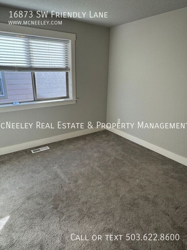 Building Photo - 16873 SW Friendly Ln