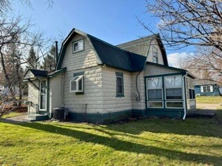 Building Photo - 503 S Pine St