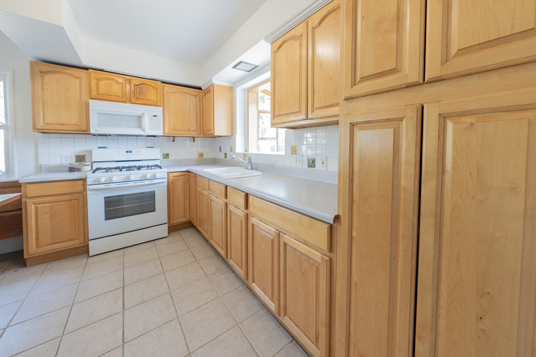 Building Photo - 3106 Honolulu Ave