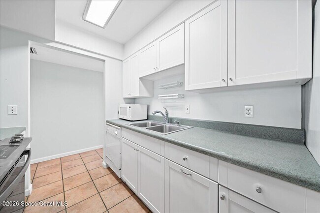 Building Photo - 1407 Atlantic St