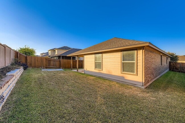 Building Photo - 1003 Sunny Meadows Loop